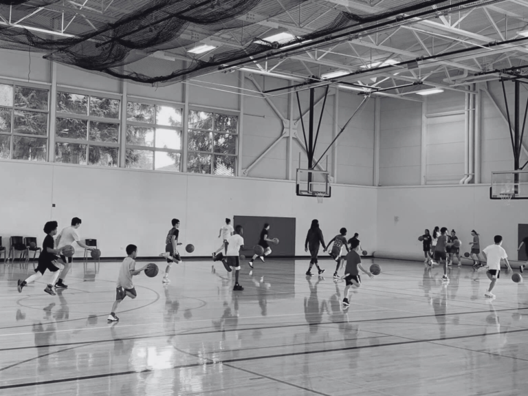 Youth basketball developmental and AAU teams and training in Renton, Bellevue, and the Eastside.