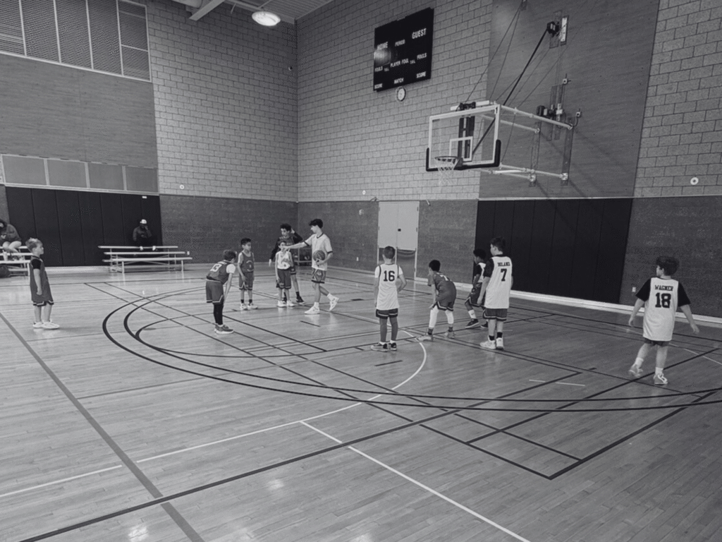 Youth basketball developmental and AAU teams and training in Renton, Bellevue, and the Eastside.