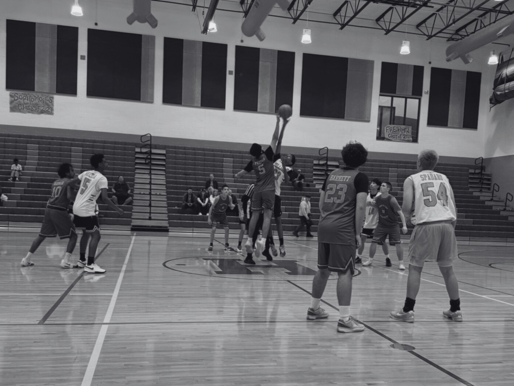 Youth basketball developmental and AAU teams and training in Renton, Bellevue, and the Eastside.